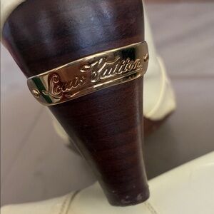 Louis Vuitton Wedge Sandals Beige
Patent Leather Cross Strap Slingback